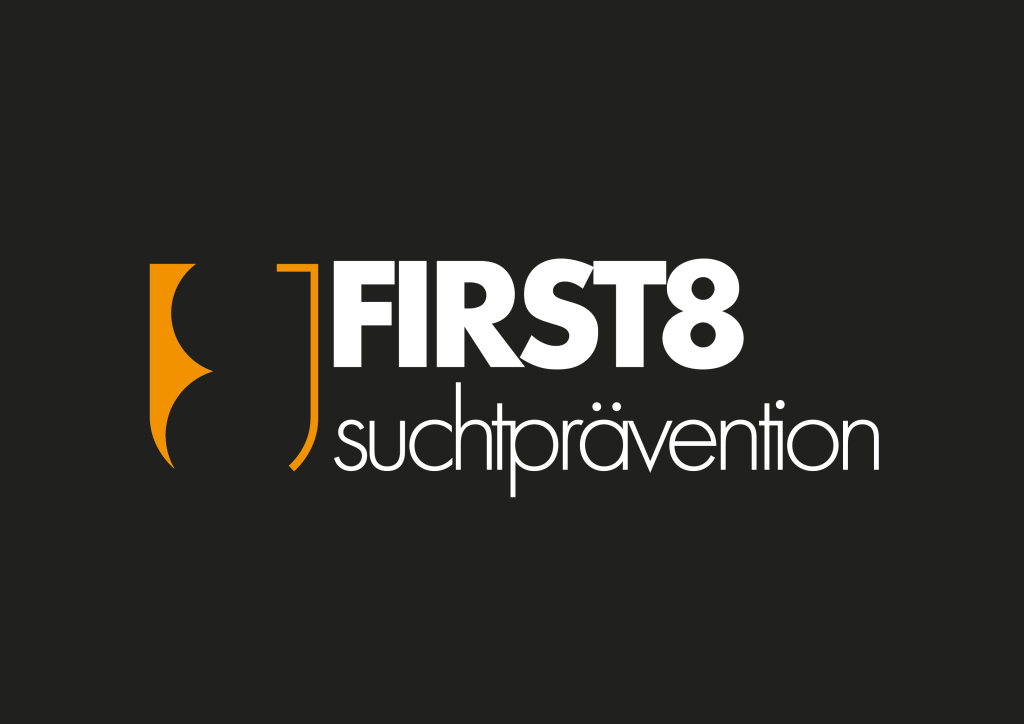 Logo First8.